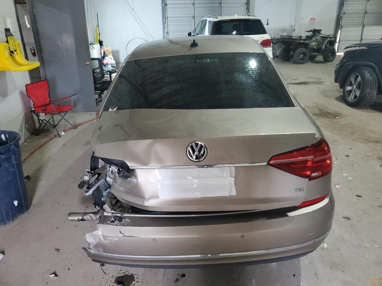 2016 Volkswagen Passat - Image 6