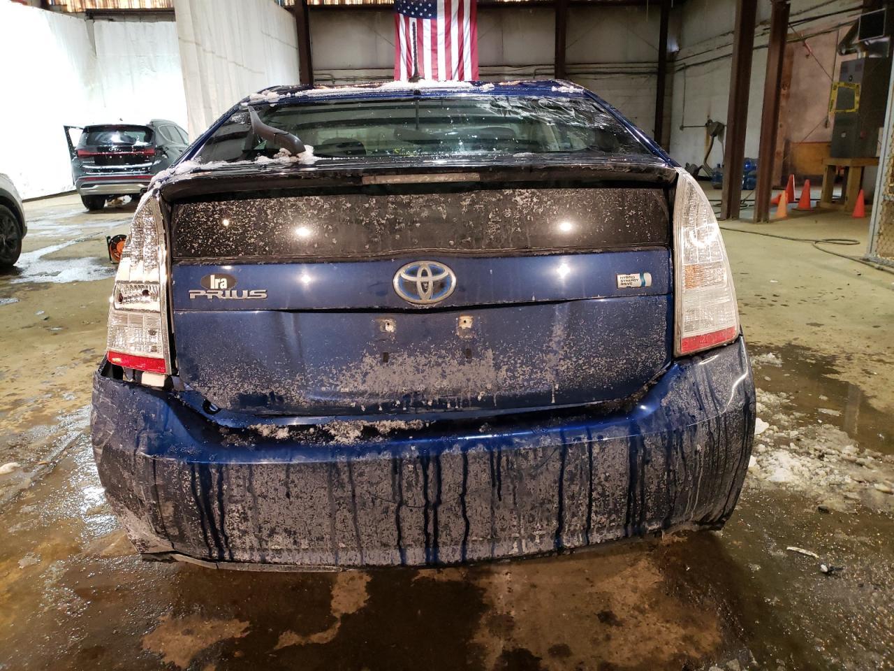 2010 Toyota Prius - Image 10