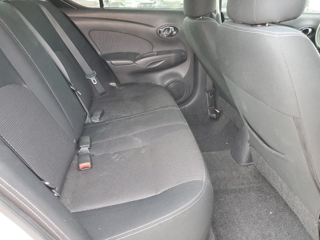 2015 Nissan Versa - Image 10