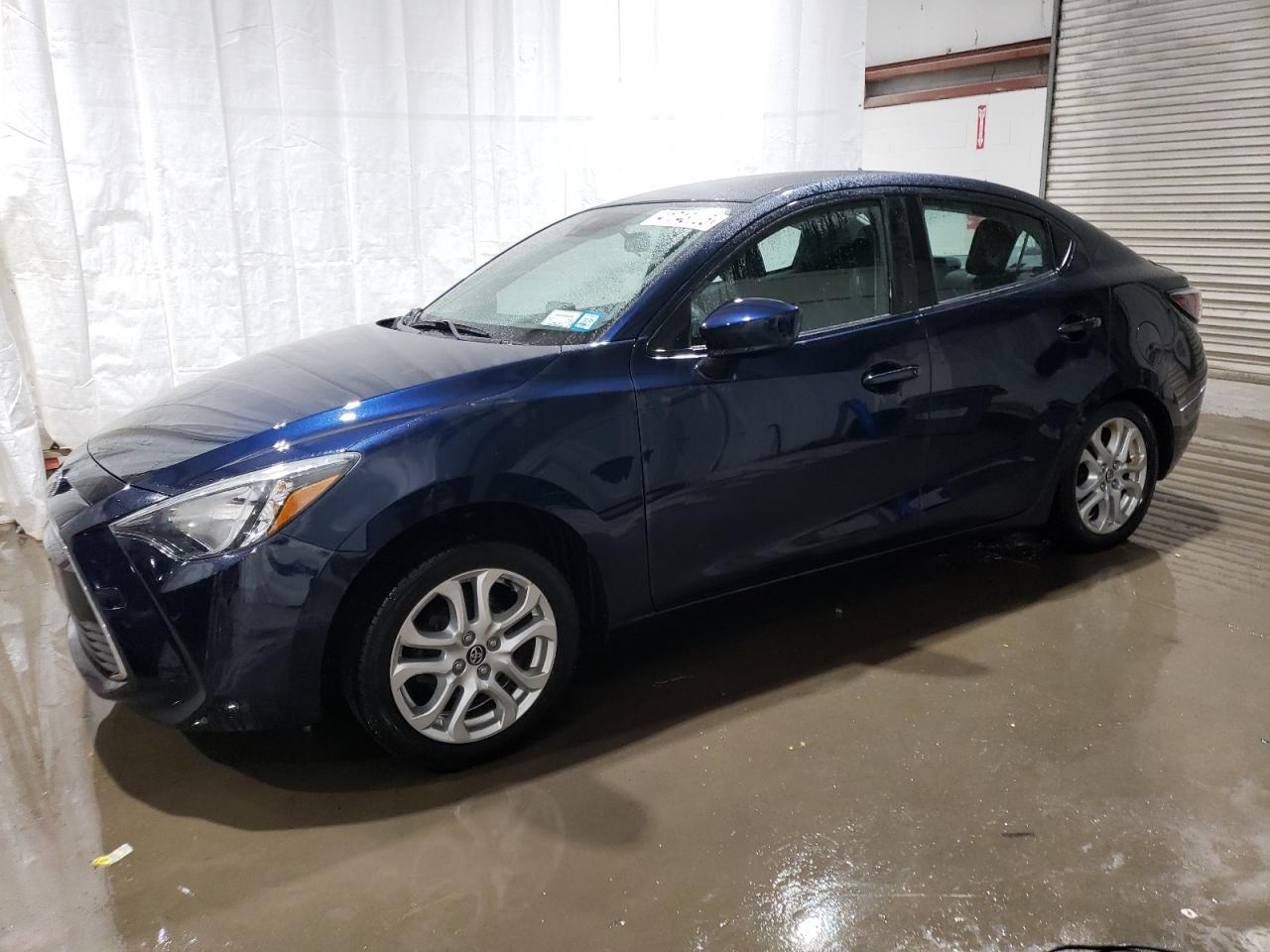 2017 Toyota Yaris - Image 1