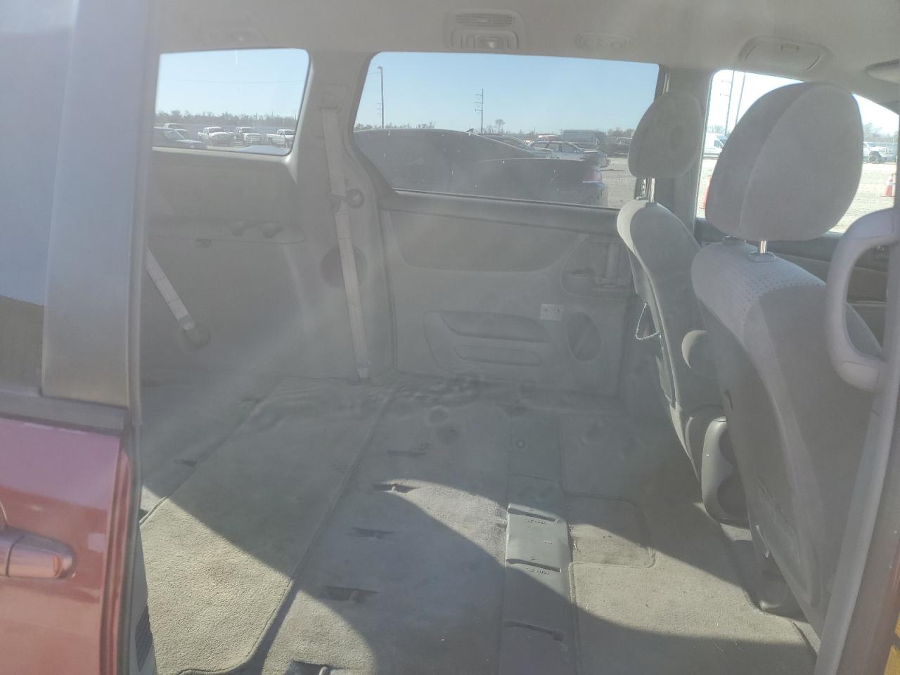 2009 Toyota Sienna - Image 11
