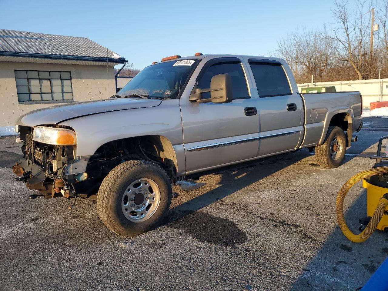 2004 GMC Sierra - Image 1