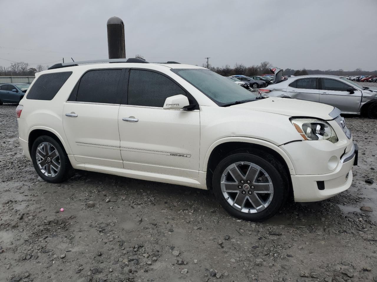 2011 GMC Acadia - Image 4