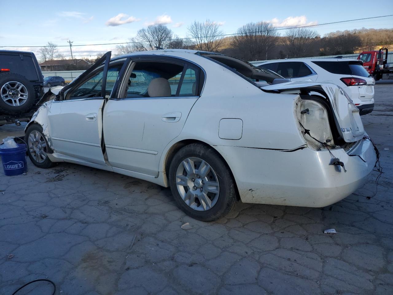 2005 Nissan Altima - Image 2