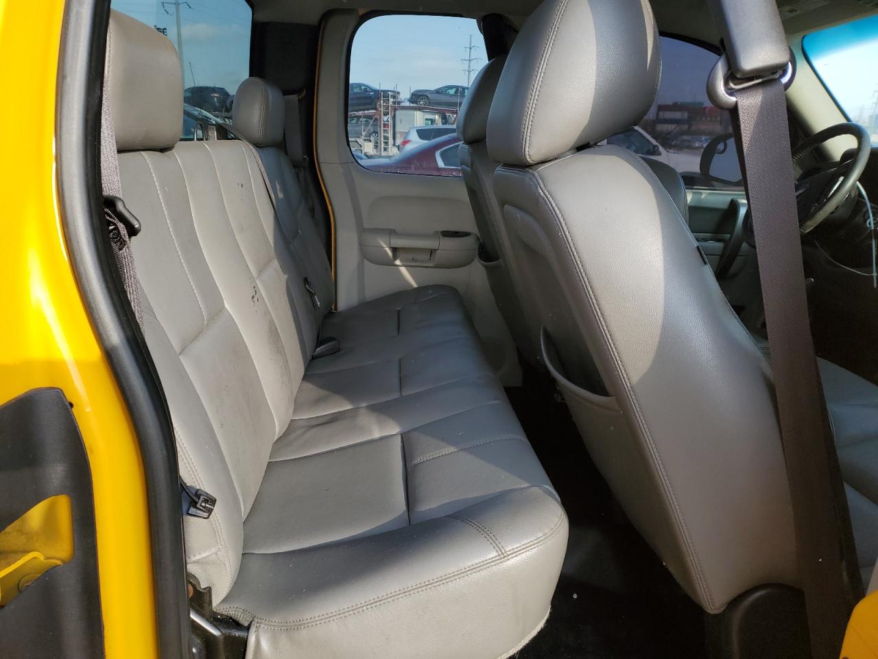 2012 Chevrolet Silverado - Image 10