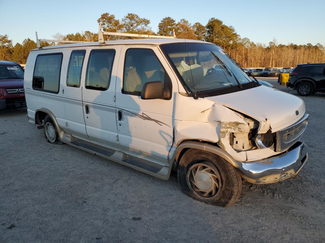 2000 Ford Econoline - Image 4