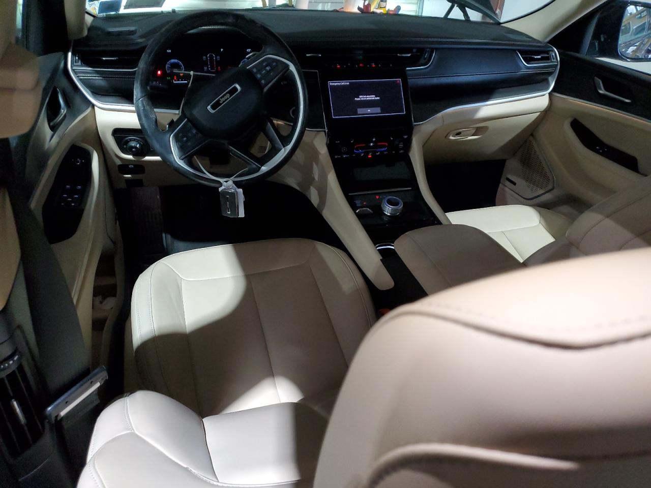 2021 Jeep Grand Cherokee - Image 8