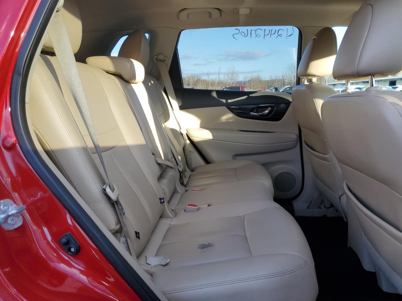 2017 Nissan Rogue - Image 11