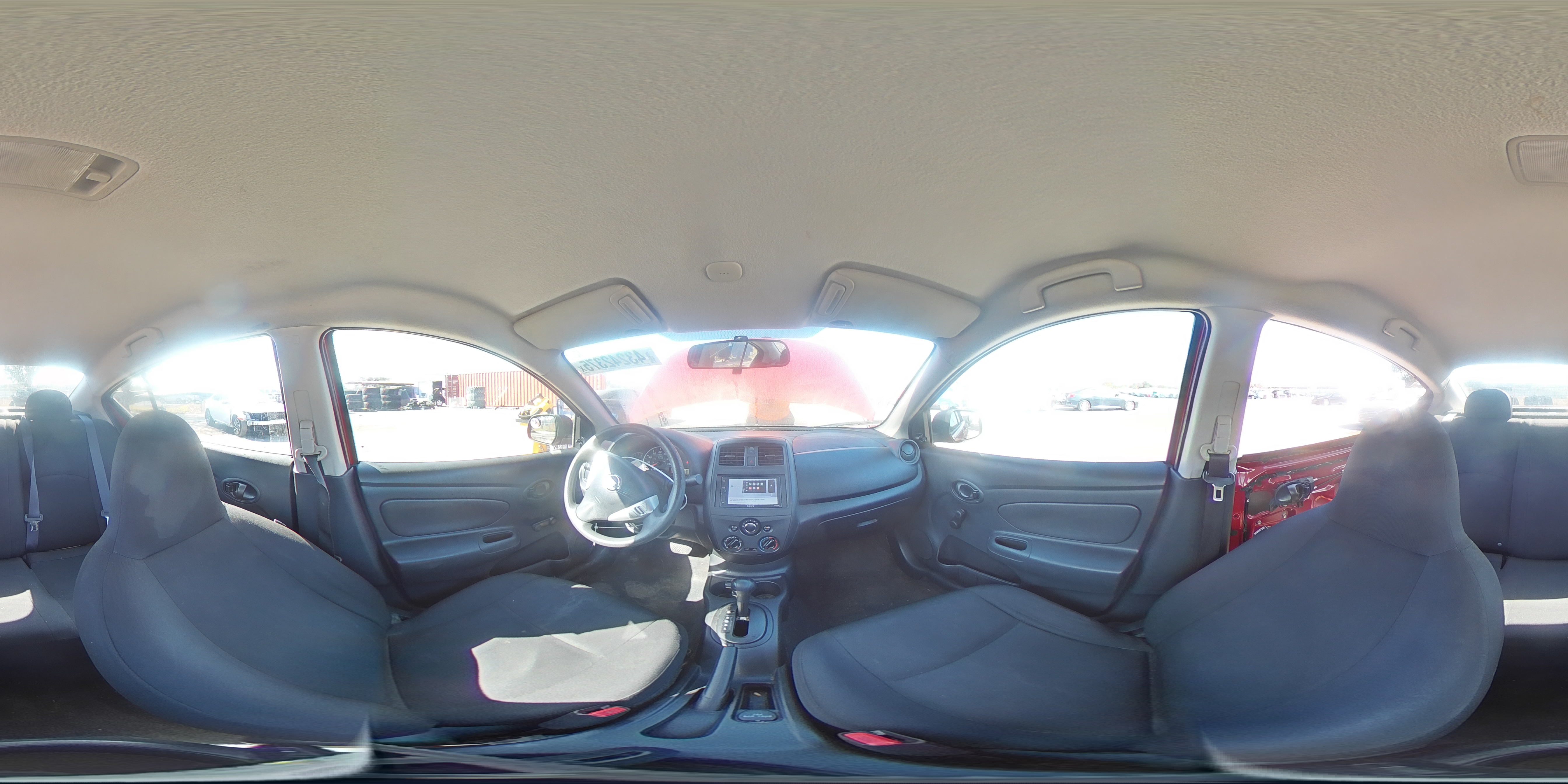 2015 Nissan Versa - Image 12
