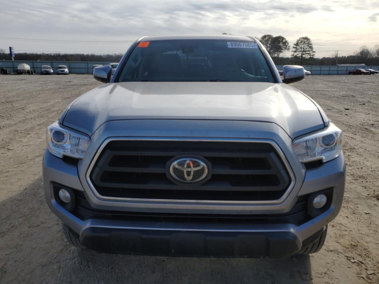 2020 Toyota Tacoma - Image 5