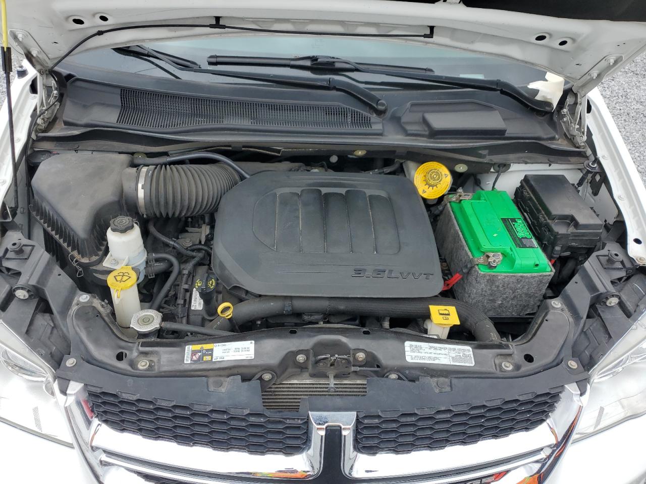 2019 Dodge Caravan - Image 12