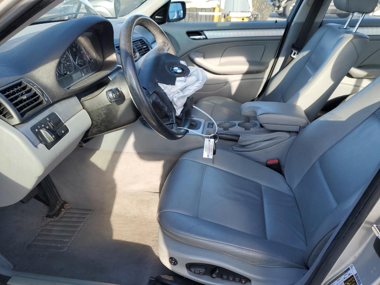 2005 BMW 330 Xi VIN: WBAEW53425PN39053 Lot: 86833674