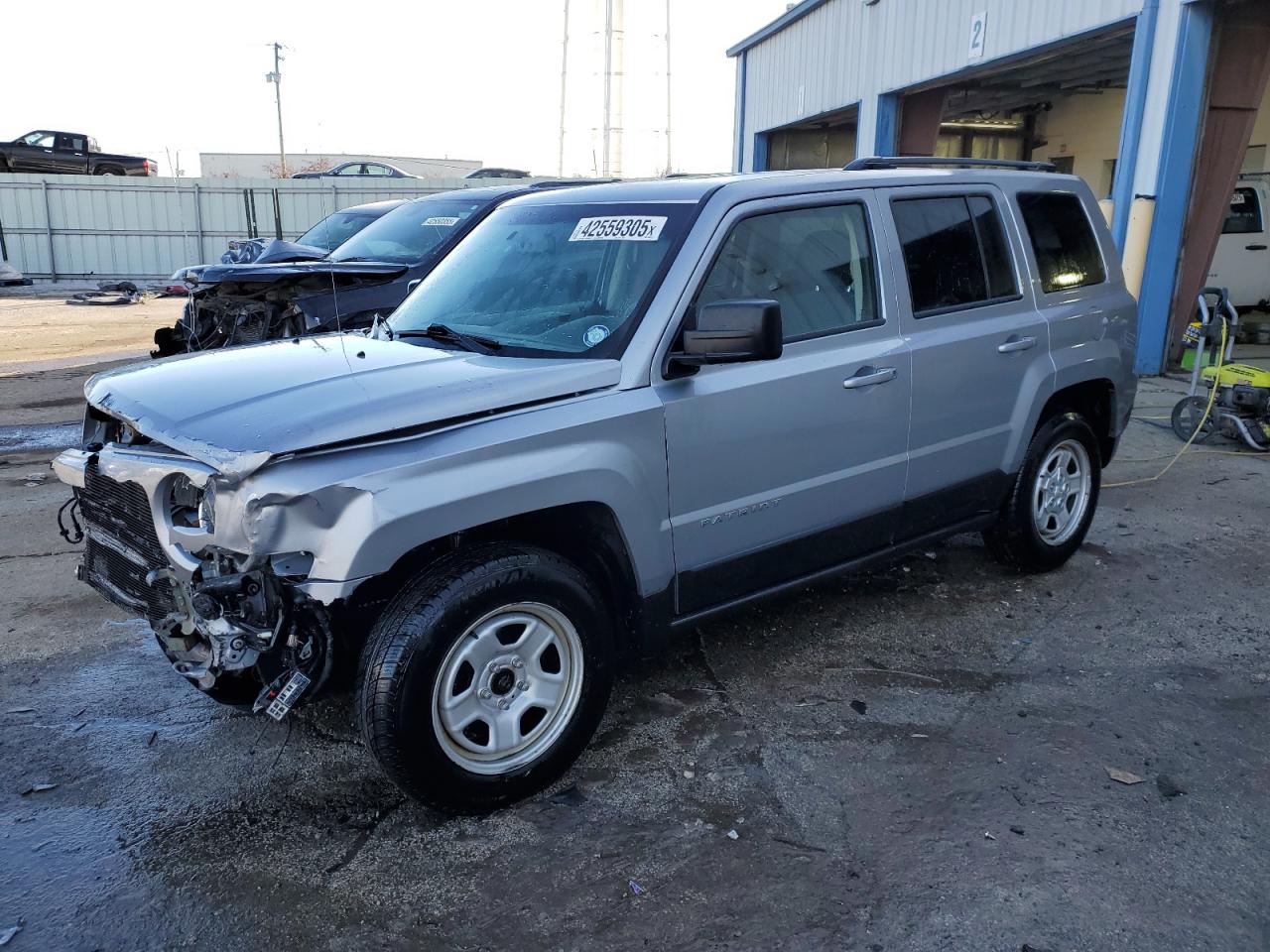 2017 Jeep Liberty (Patriot) - Image 1