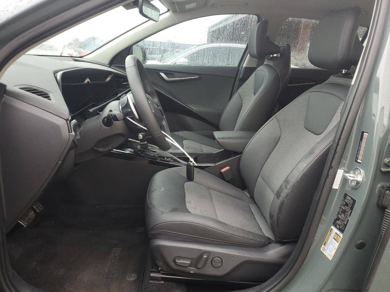 2024 Kia Niro - Image 7