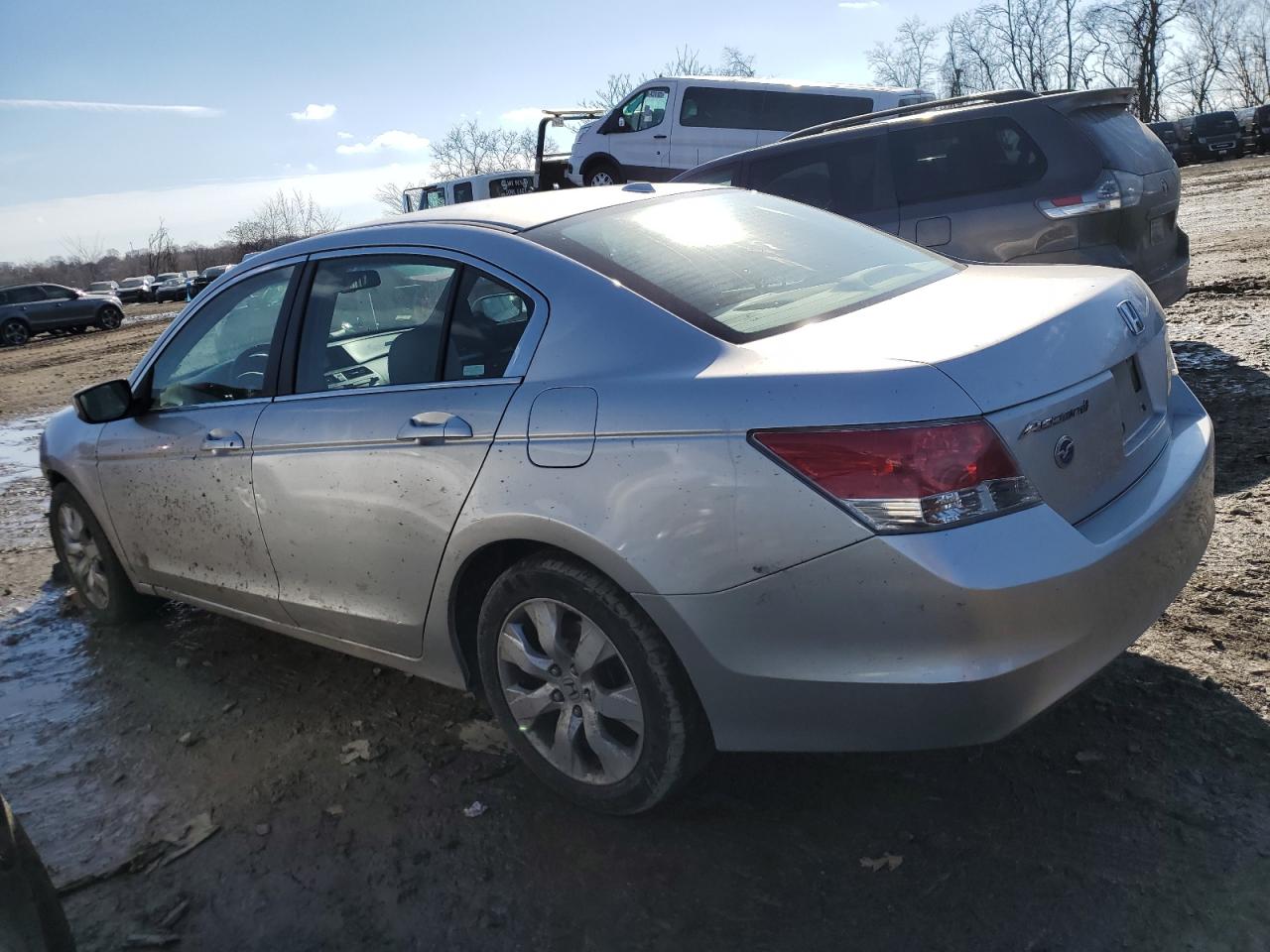 2009 Honda Accord - Image 2