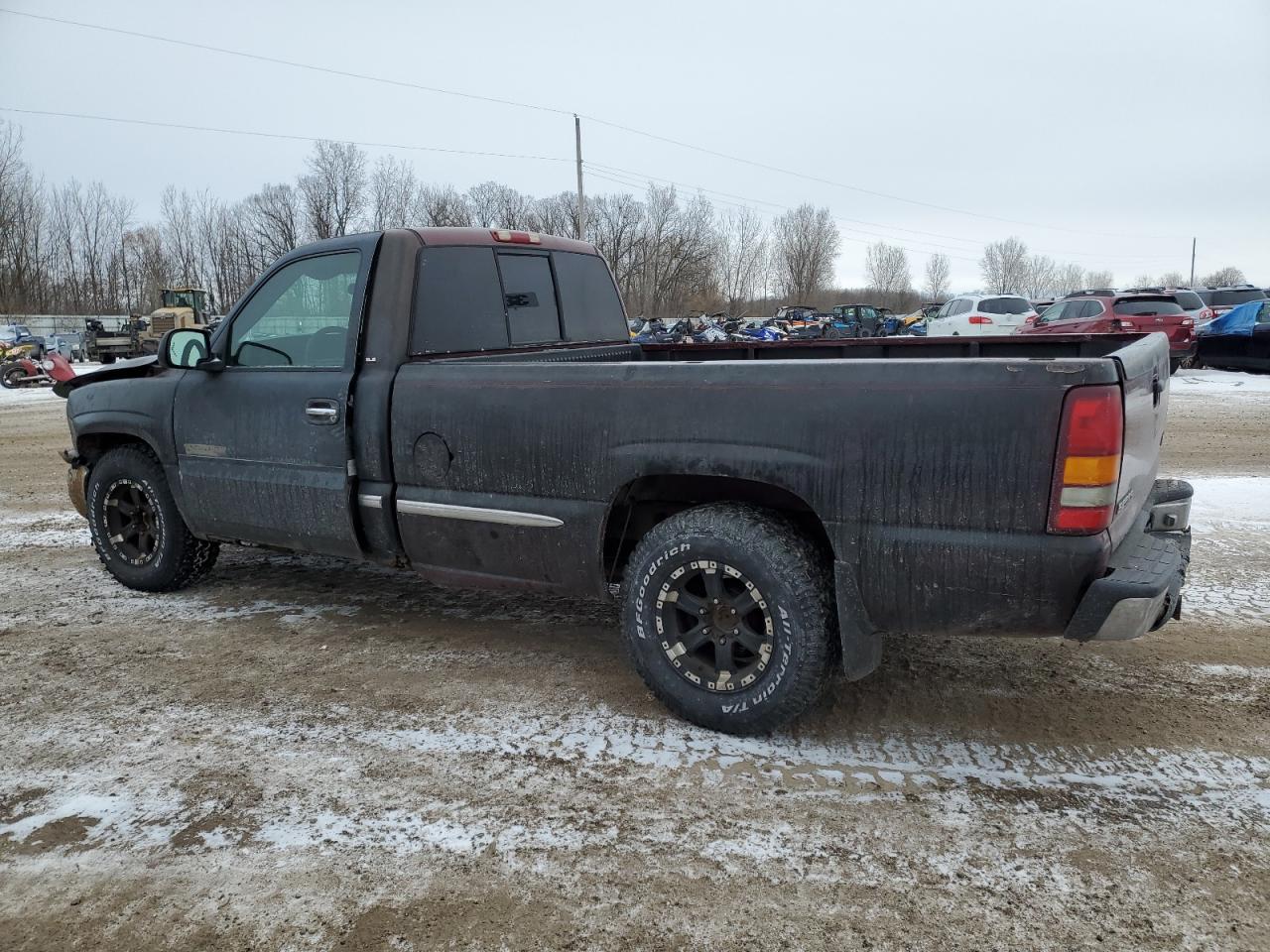 2000 GMC Sierra - Image 2
