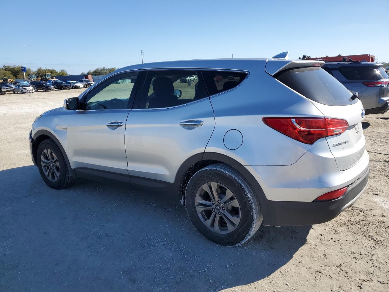 2015 Hyundai Santa Fe - Image 2