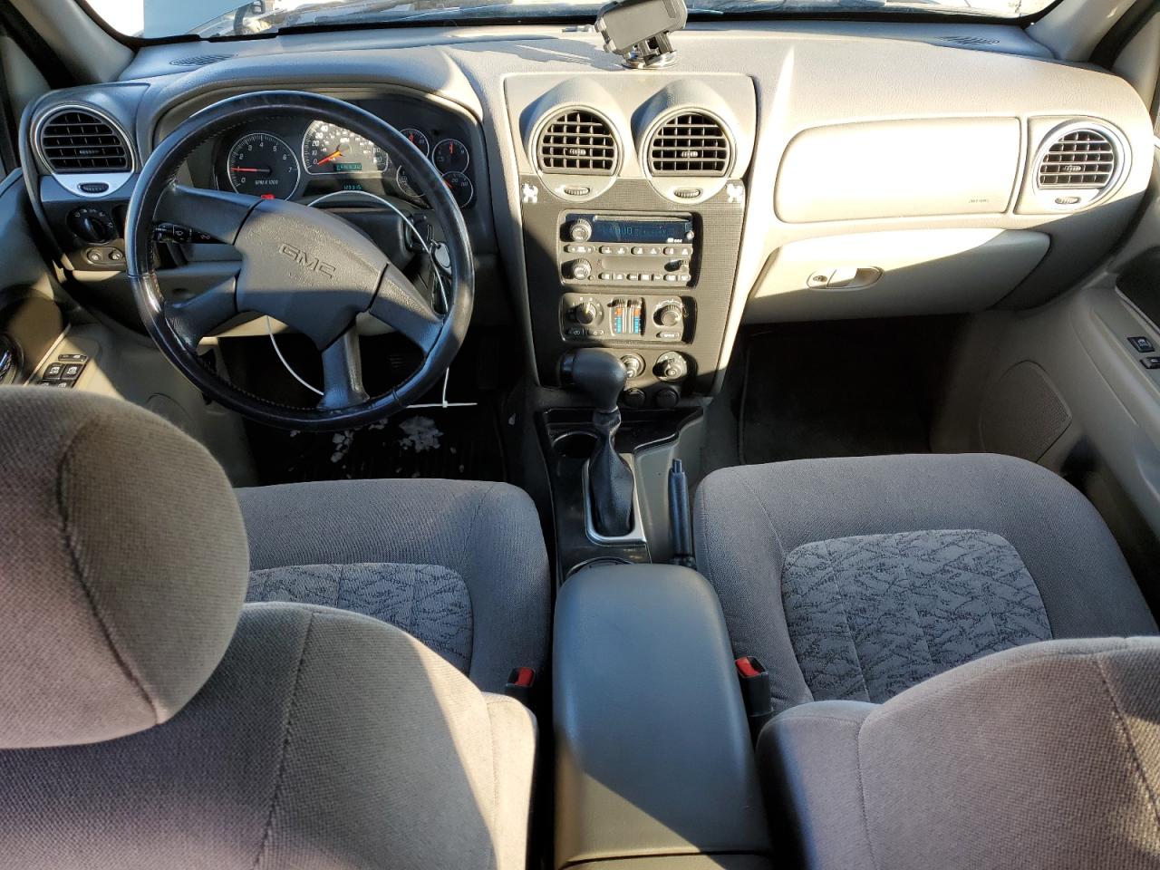 2003 GMC Envoy - Image 8