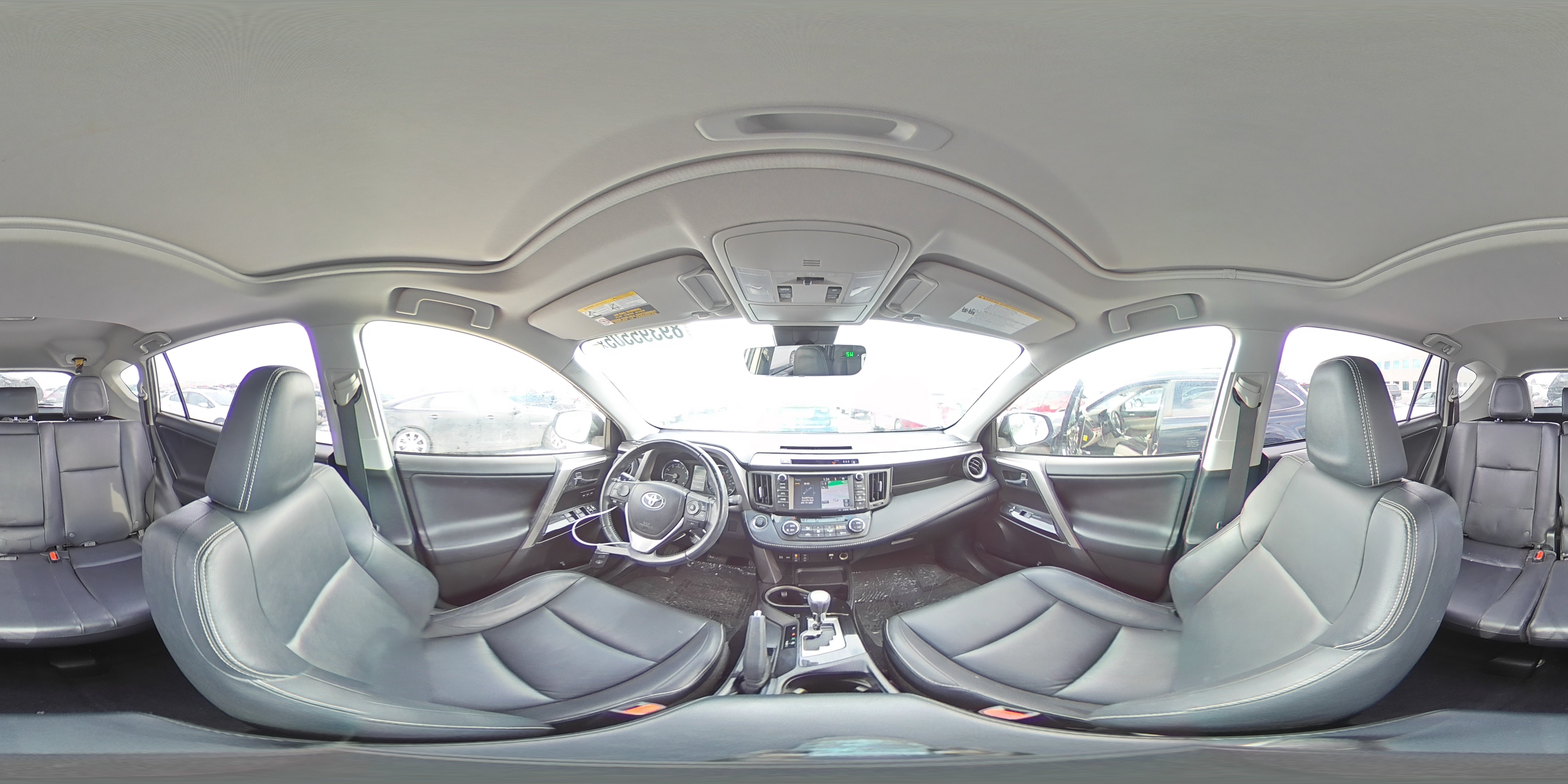 2018 Toyota RAV 4 - Image 16