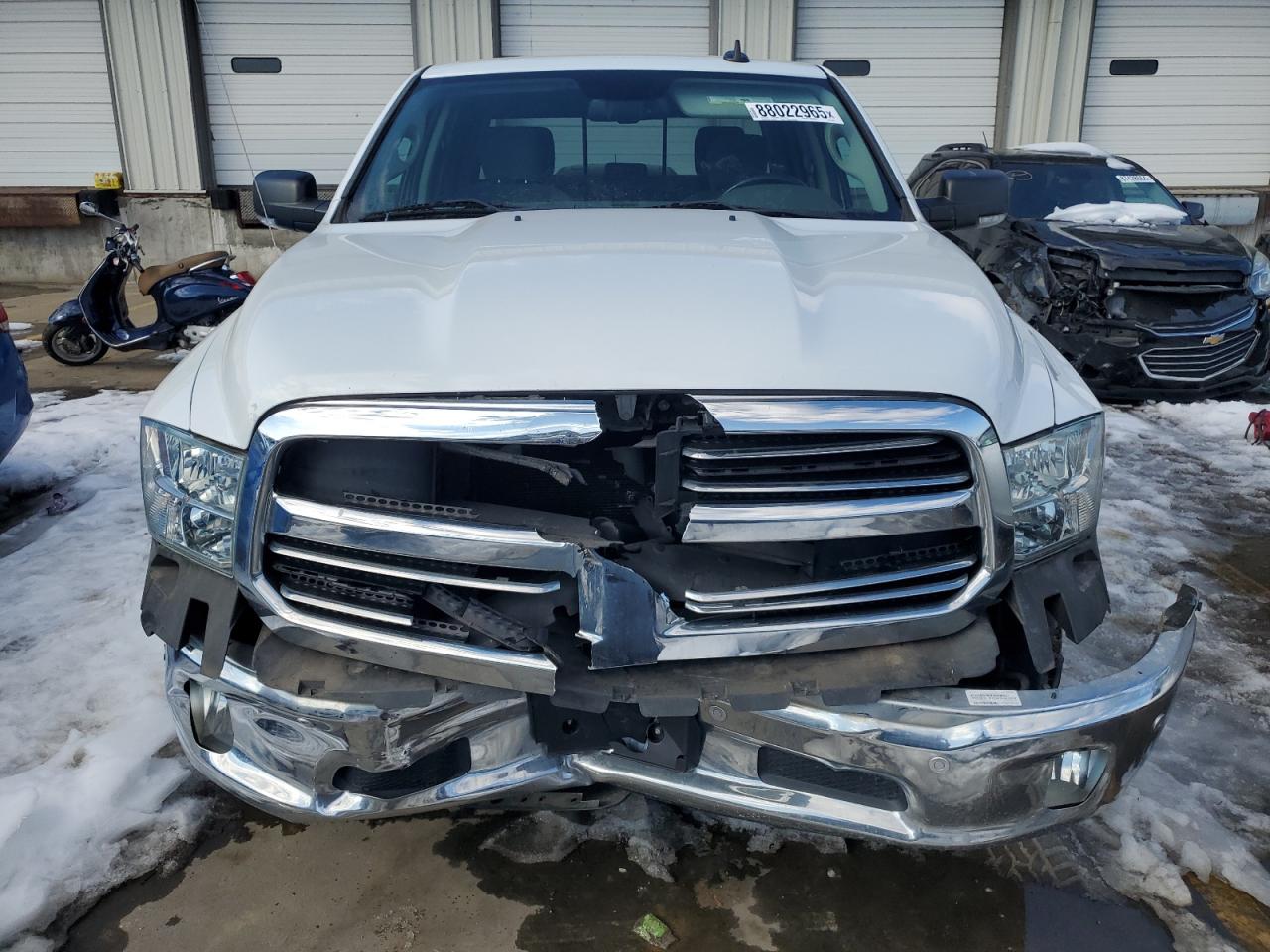 2016 RAM 1500 - Image 5