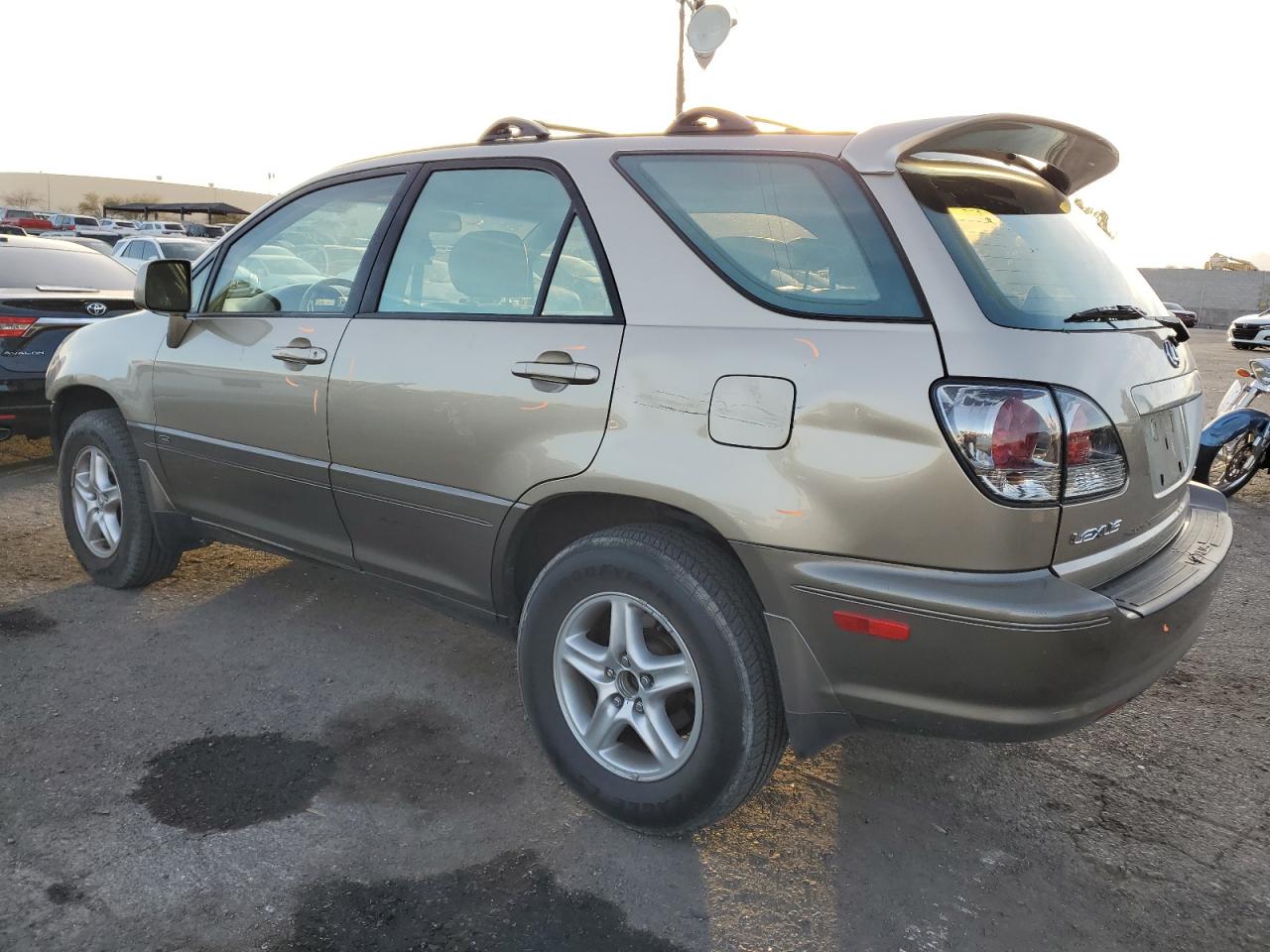 2002 Lexus RX - Image 2