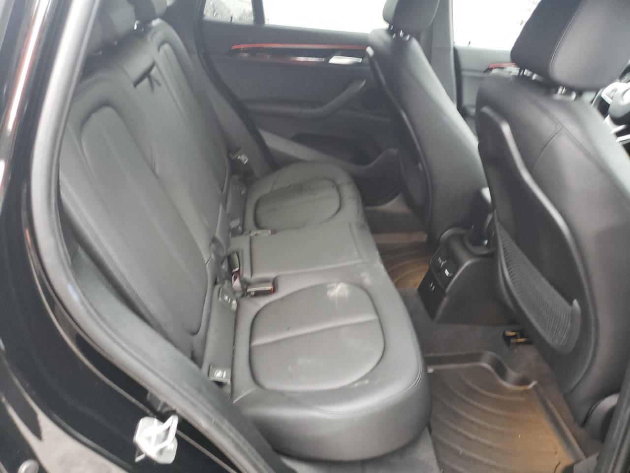 2021 BMW X1 - Image 11