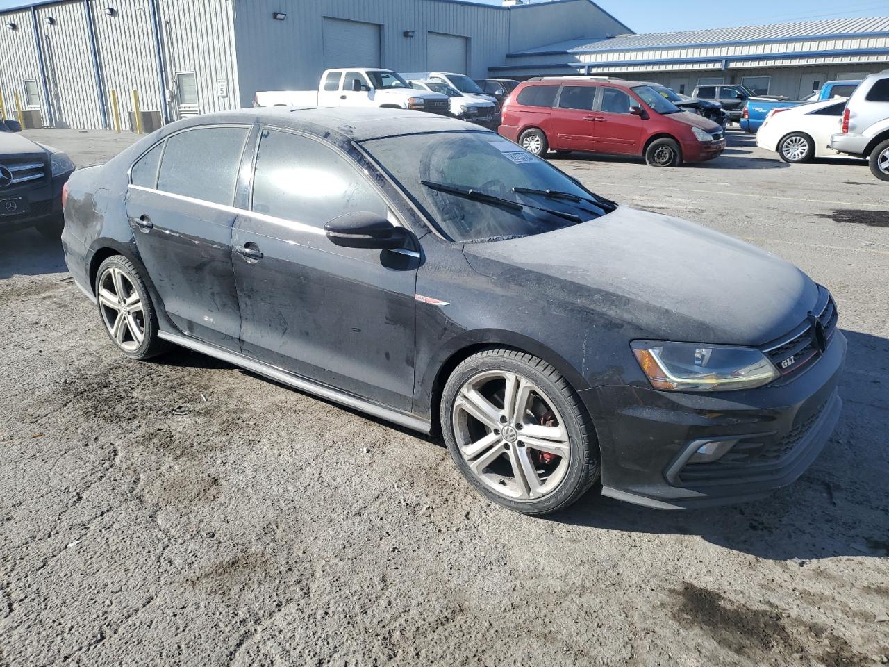 2017 Volkswagen Jetta - Image 4