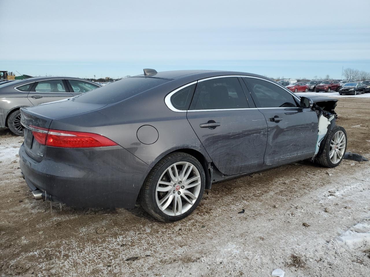 2017 Jaguar XF - Image 3