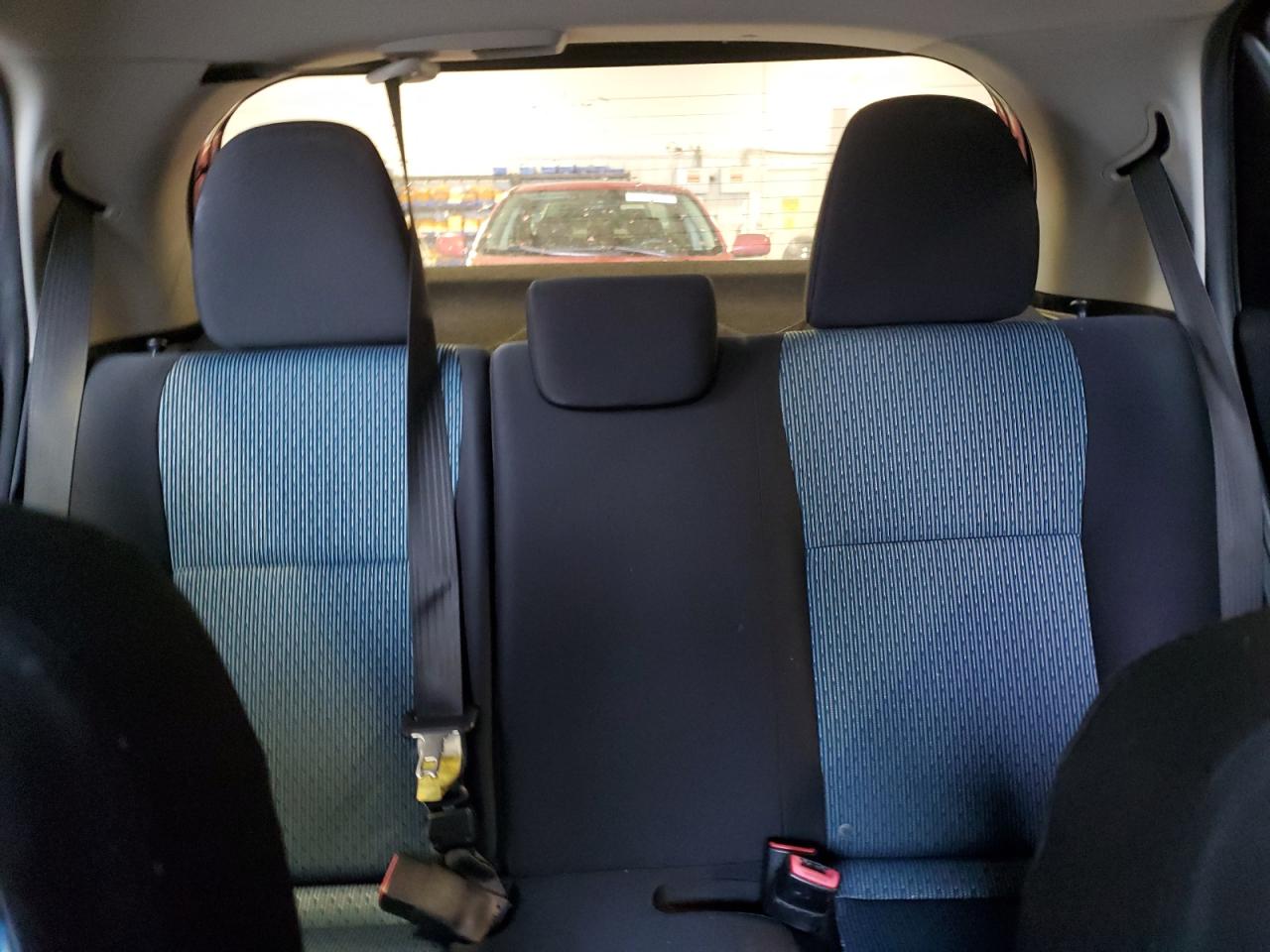 2012 Toyota Yaris - Image 10