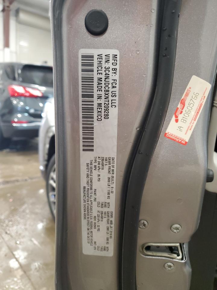 2022 Jeep Compass - Image 13