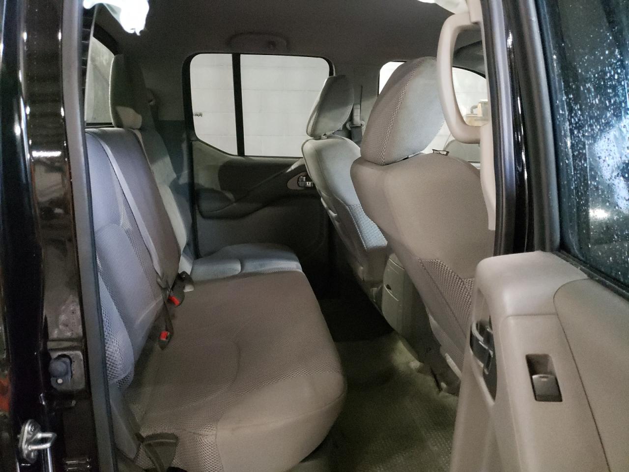 2016 Nissan Navara (Frontier) - Image 10