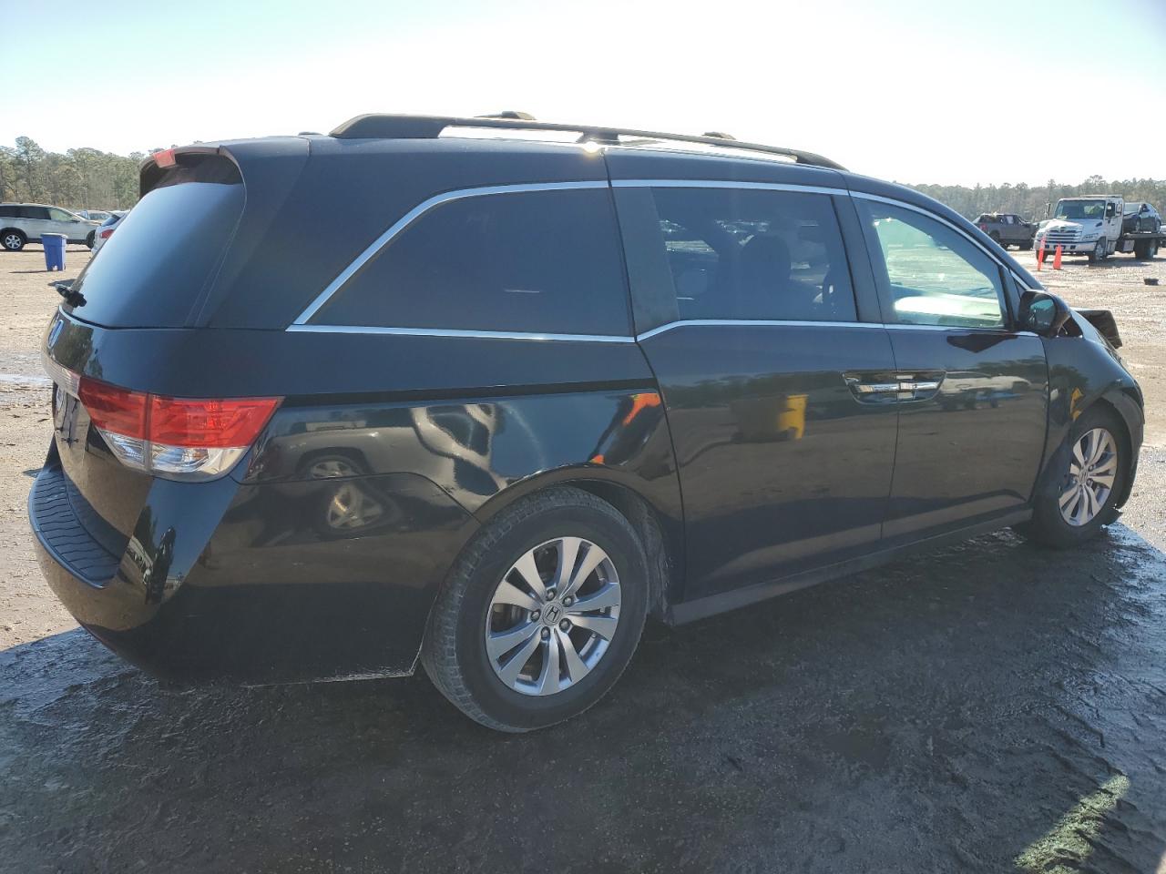 2014 Honda Odyssey - Image 3