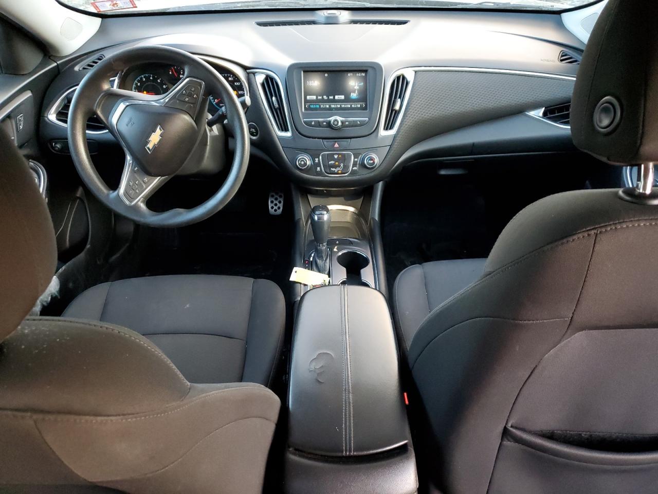 2016 Chevrolet Malibu - Image 8