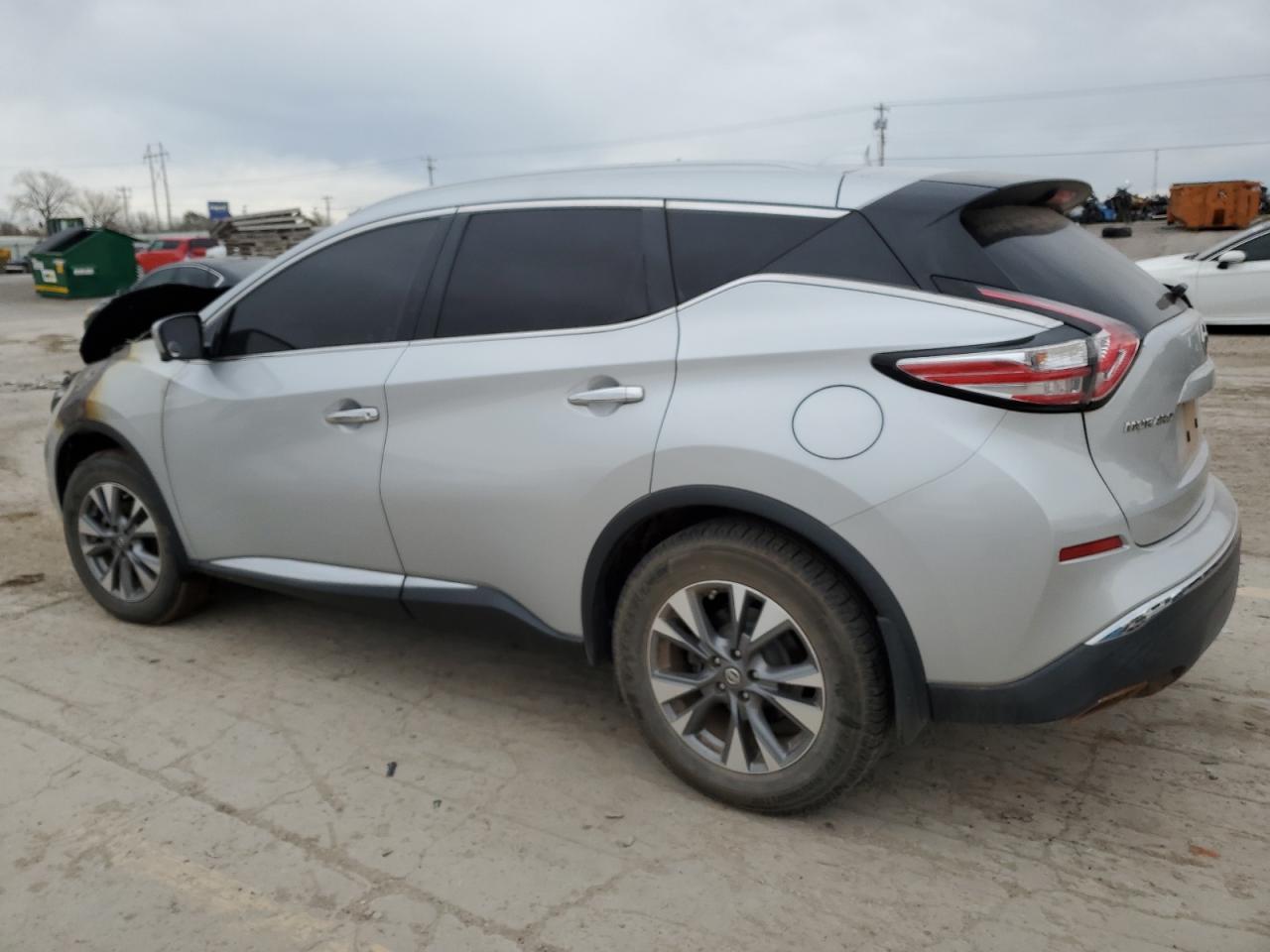 2016 Nissan Murano - Image 2