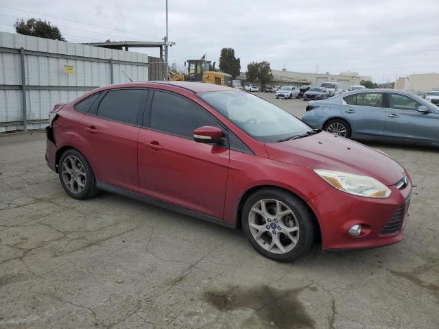  FORD FOCUS 2014 Czerwony
