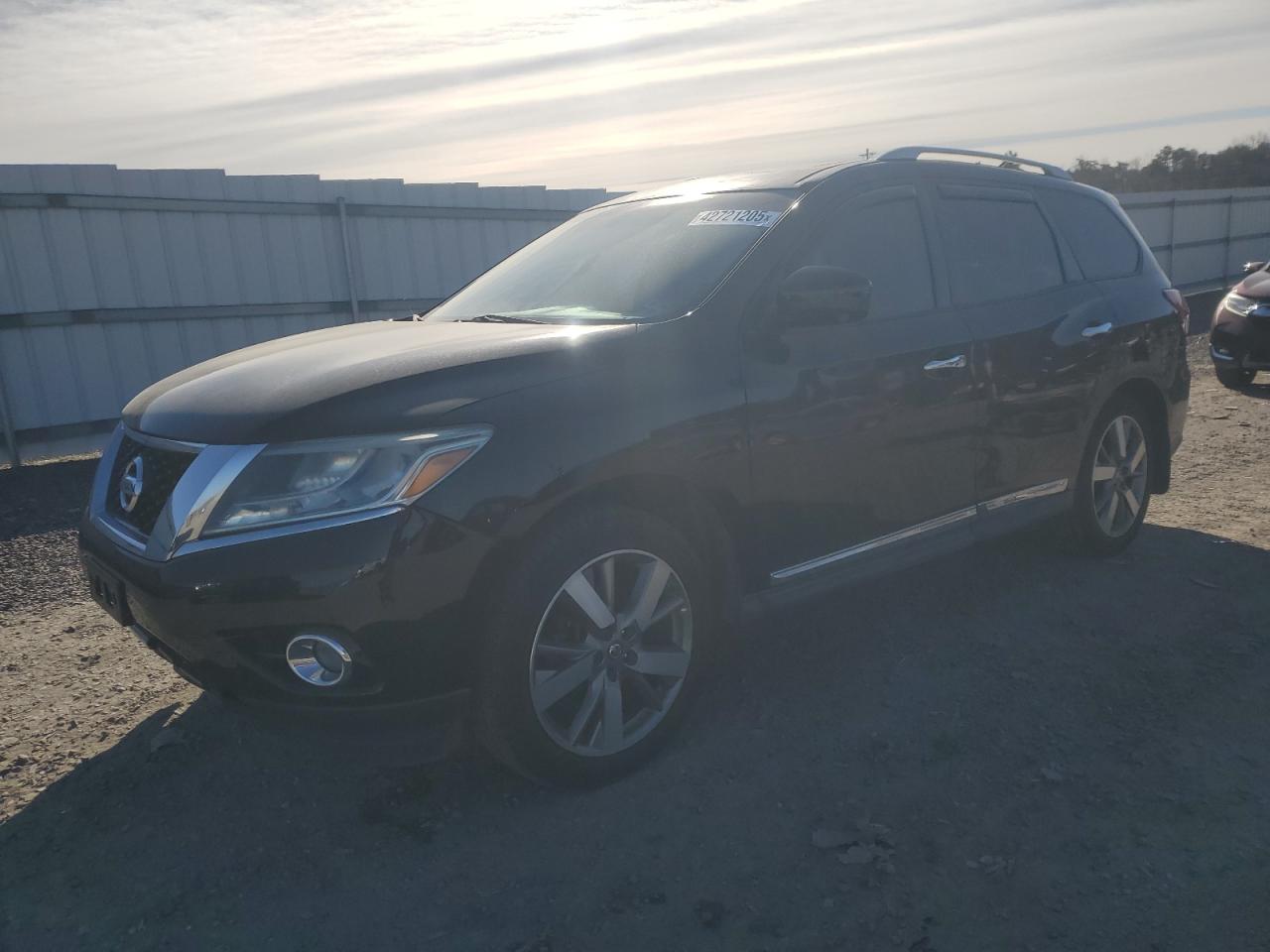 2013 Nissan Pathfinder - Image 1