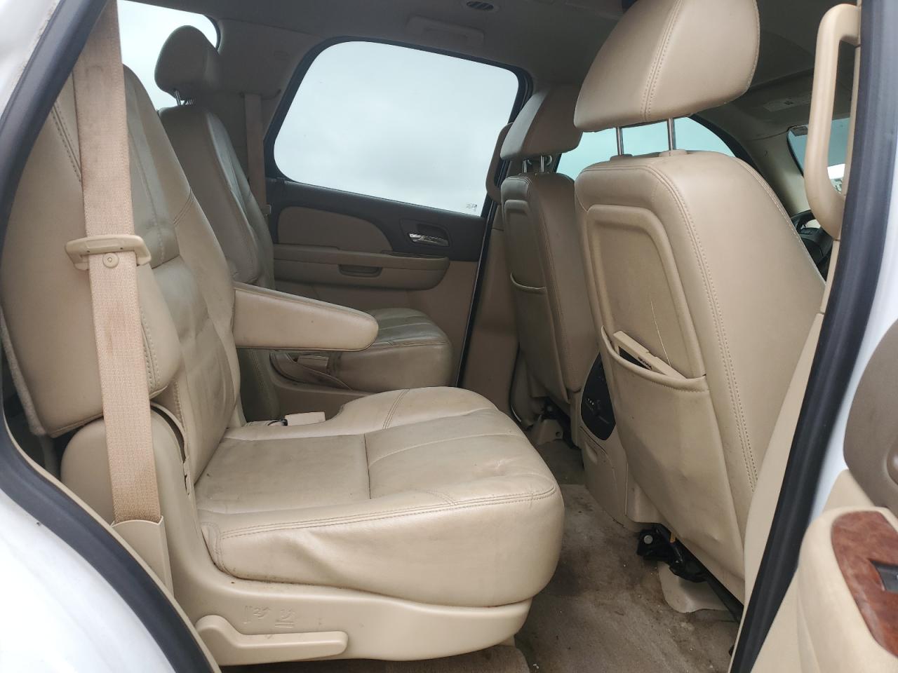 2009 GMC Yukon - Image 11