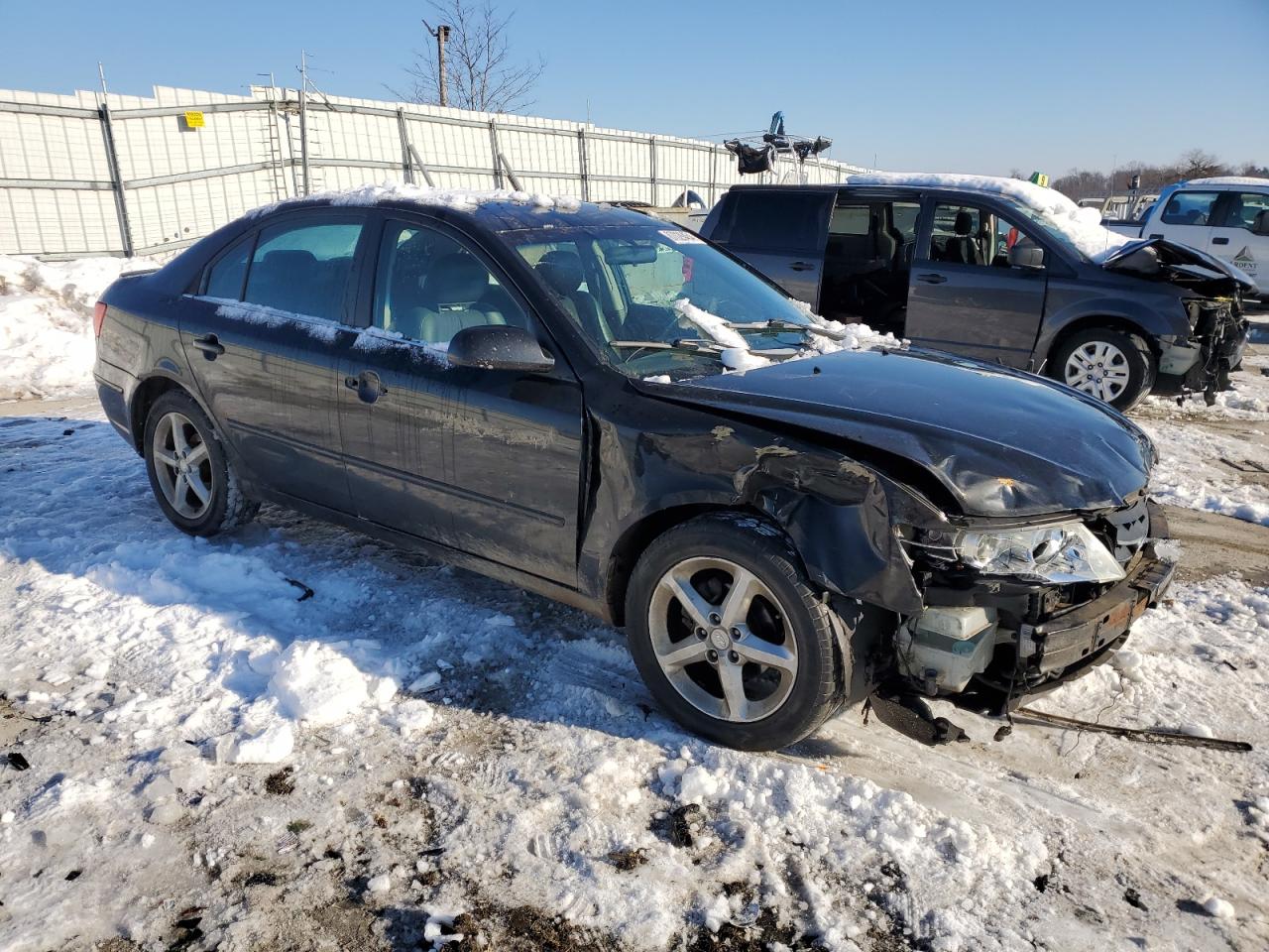 2009 Hyundai Sonata - Image 4