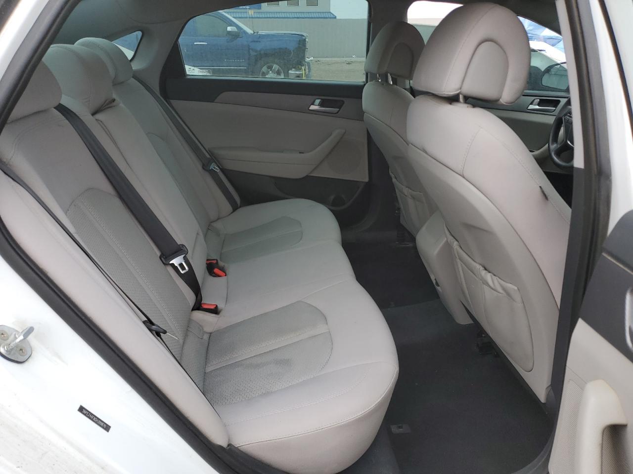 2016 Hyundai Sonata - Image 10