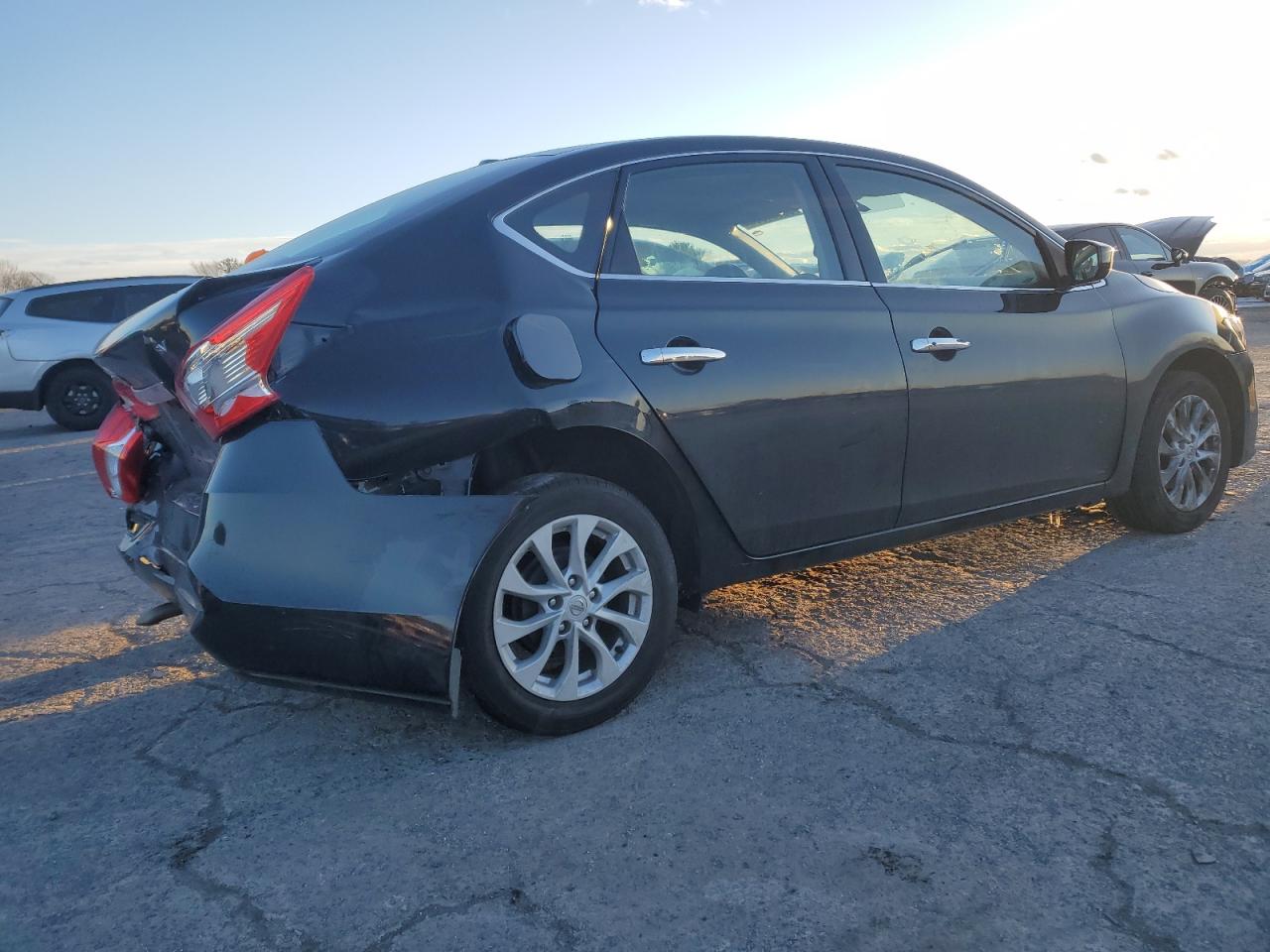 VIN 3N1AB7AP2JL640298 2018 NISSAN SENTRA no.3