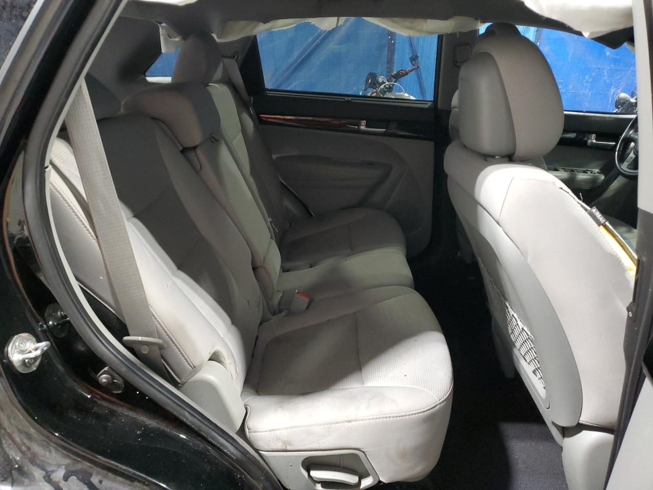 2014 Kia Sorento - Image 11