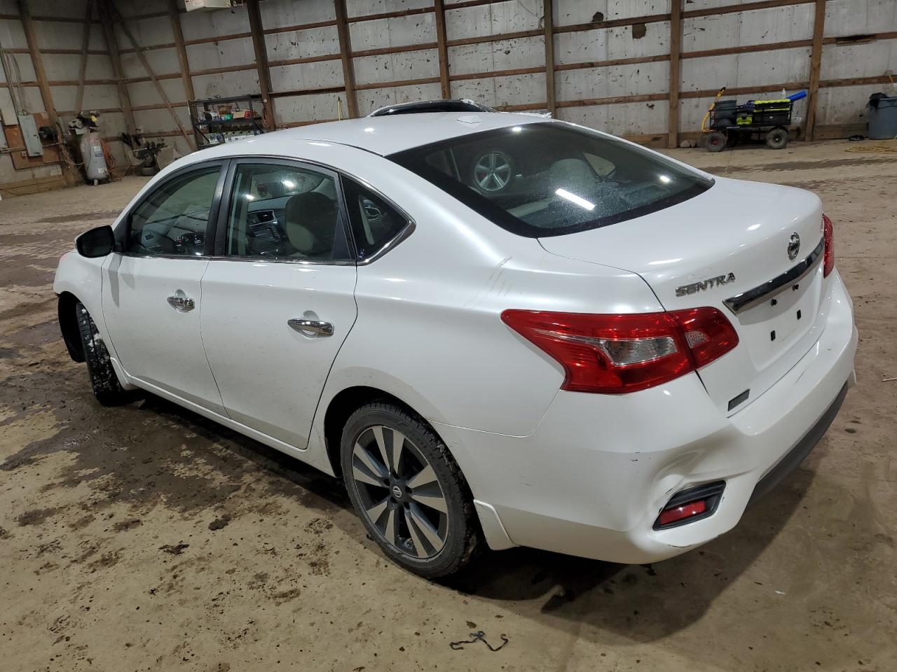 2016 Nissan Sentra - Image 2