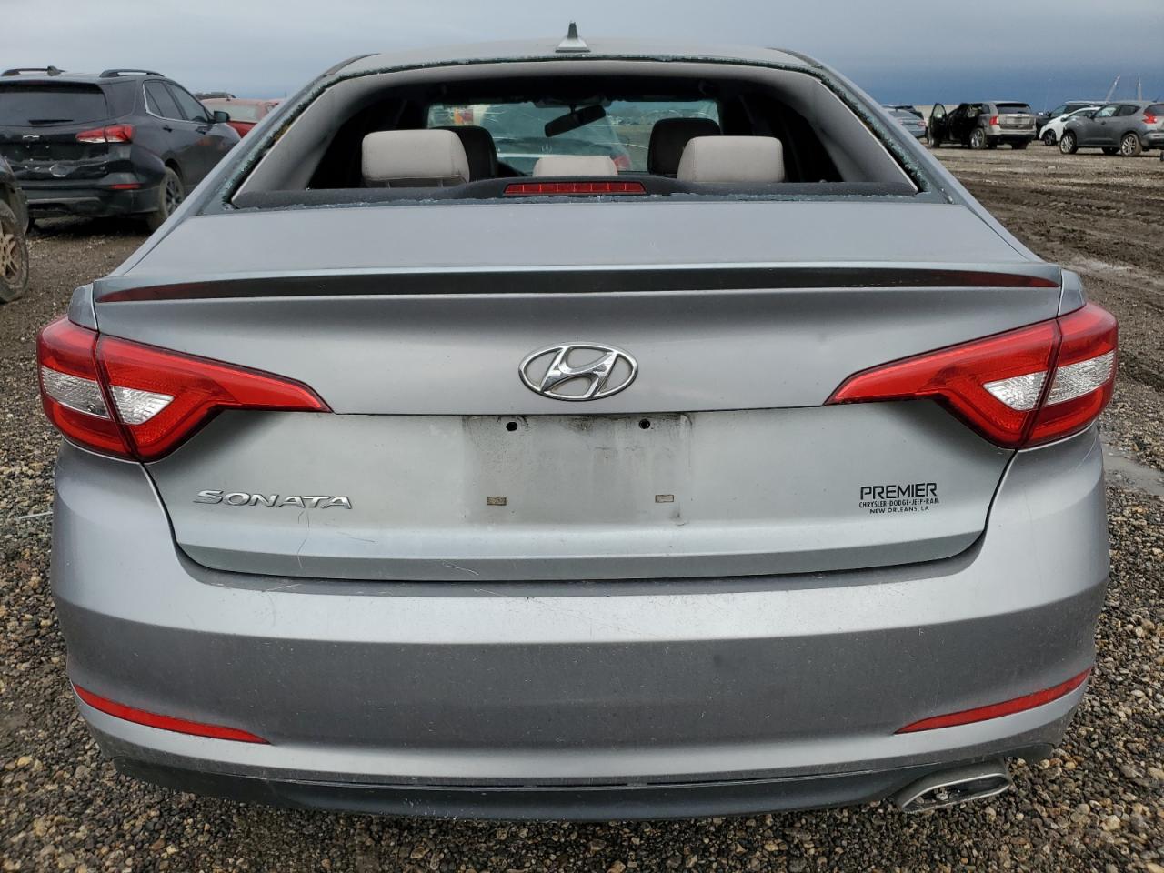 2016 Hyundai Sonata - Image 6