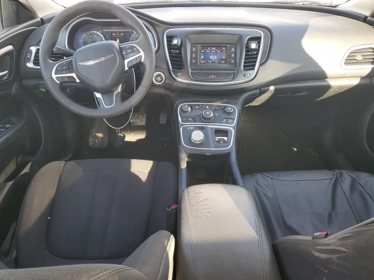 2016 Chrysler 200 - Image 8