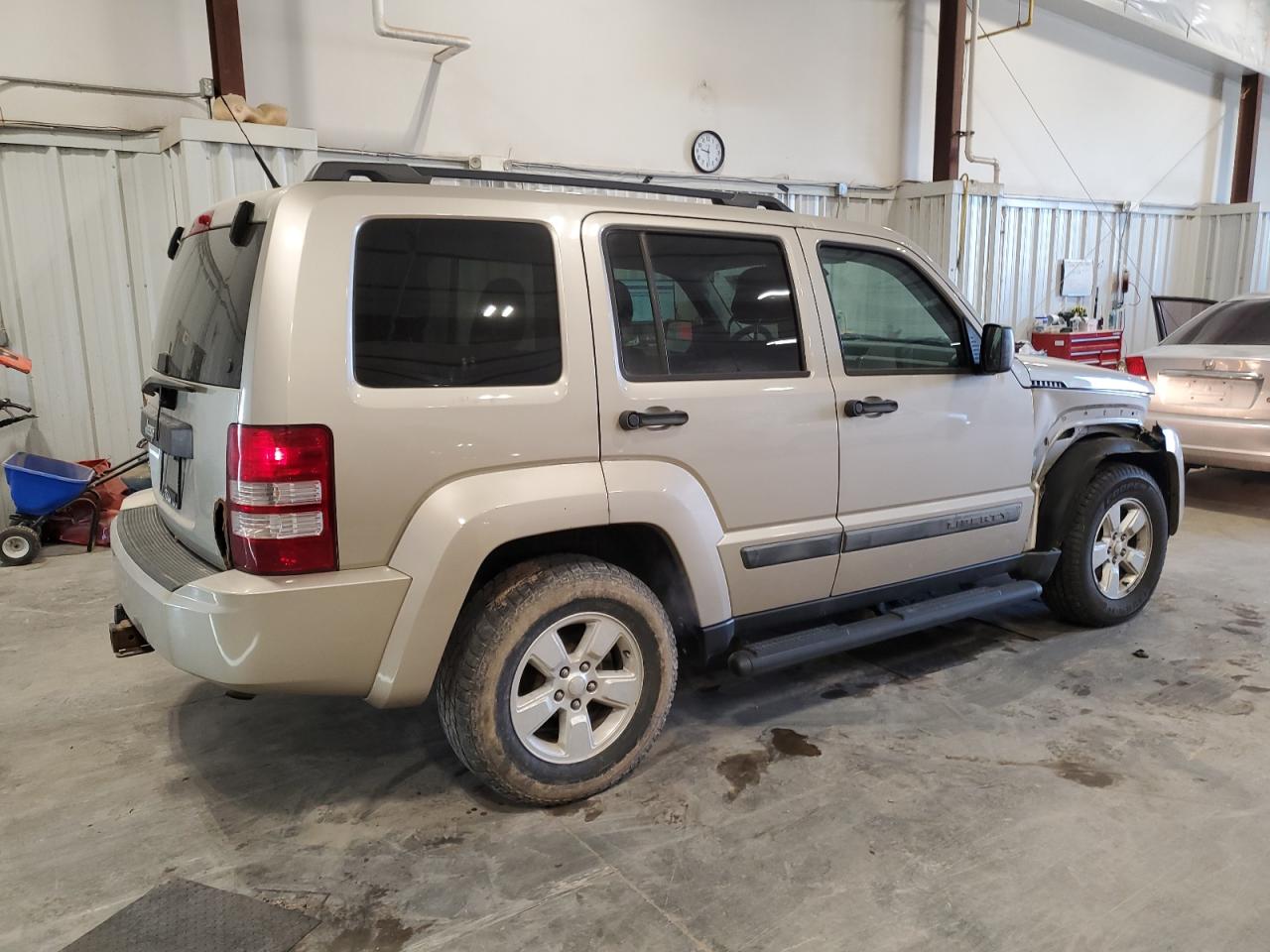 2011 Jeep Liberty (North America) - Image 3