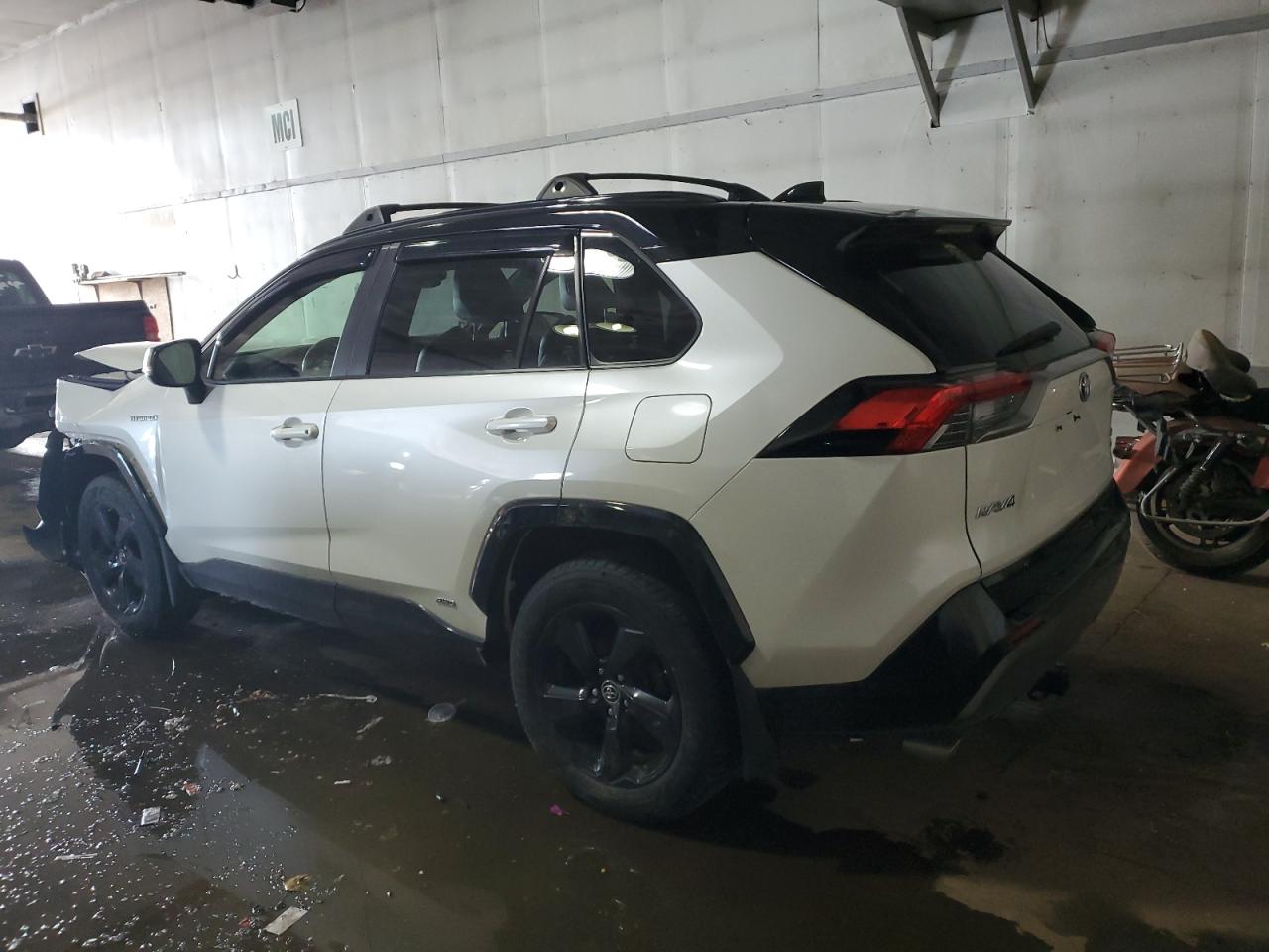 2019 Toyota RAV 4 - Image 2