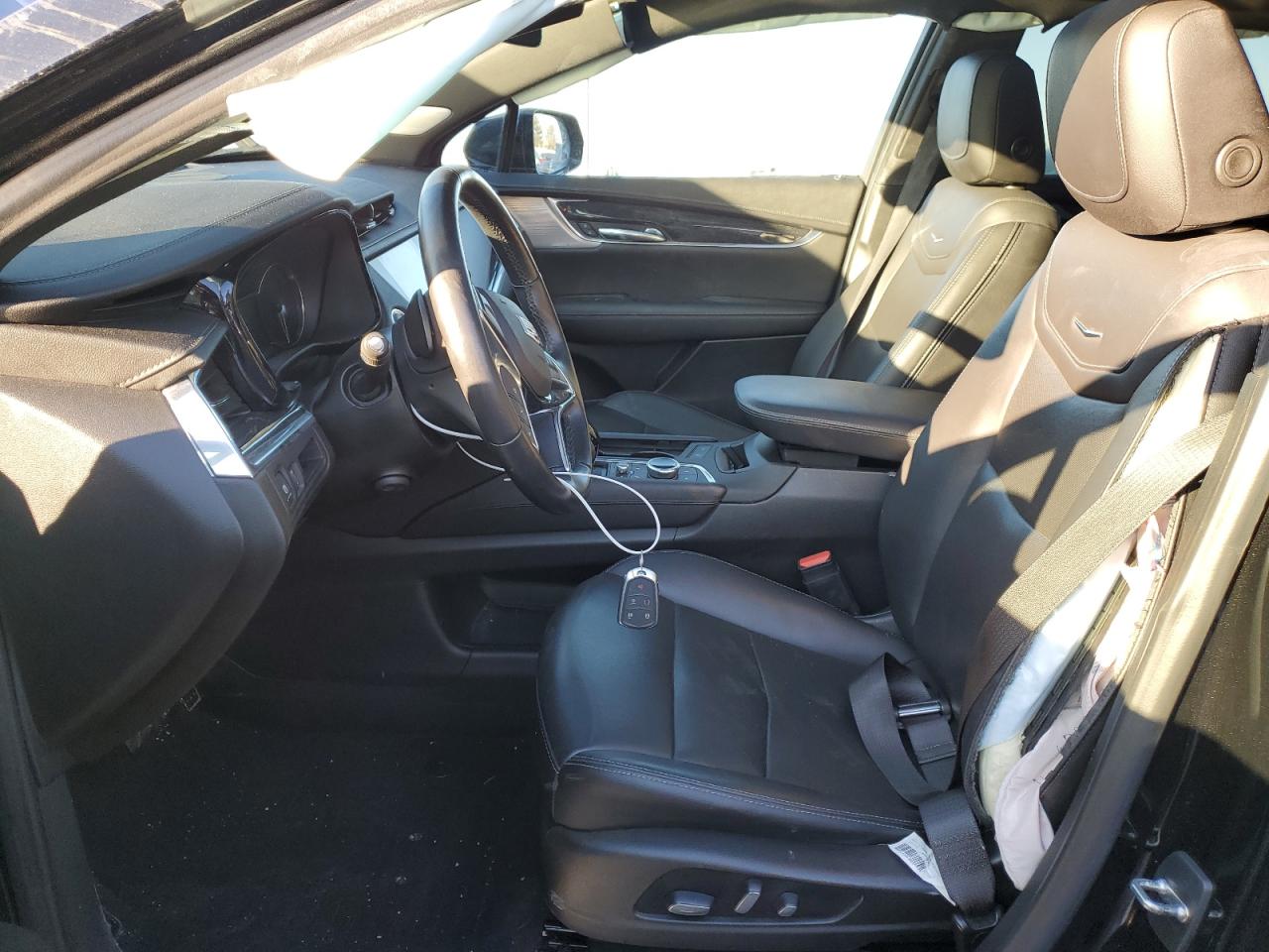 2021 Cadillac XT5 - Image 7