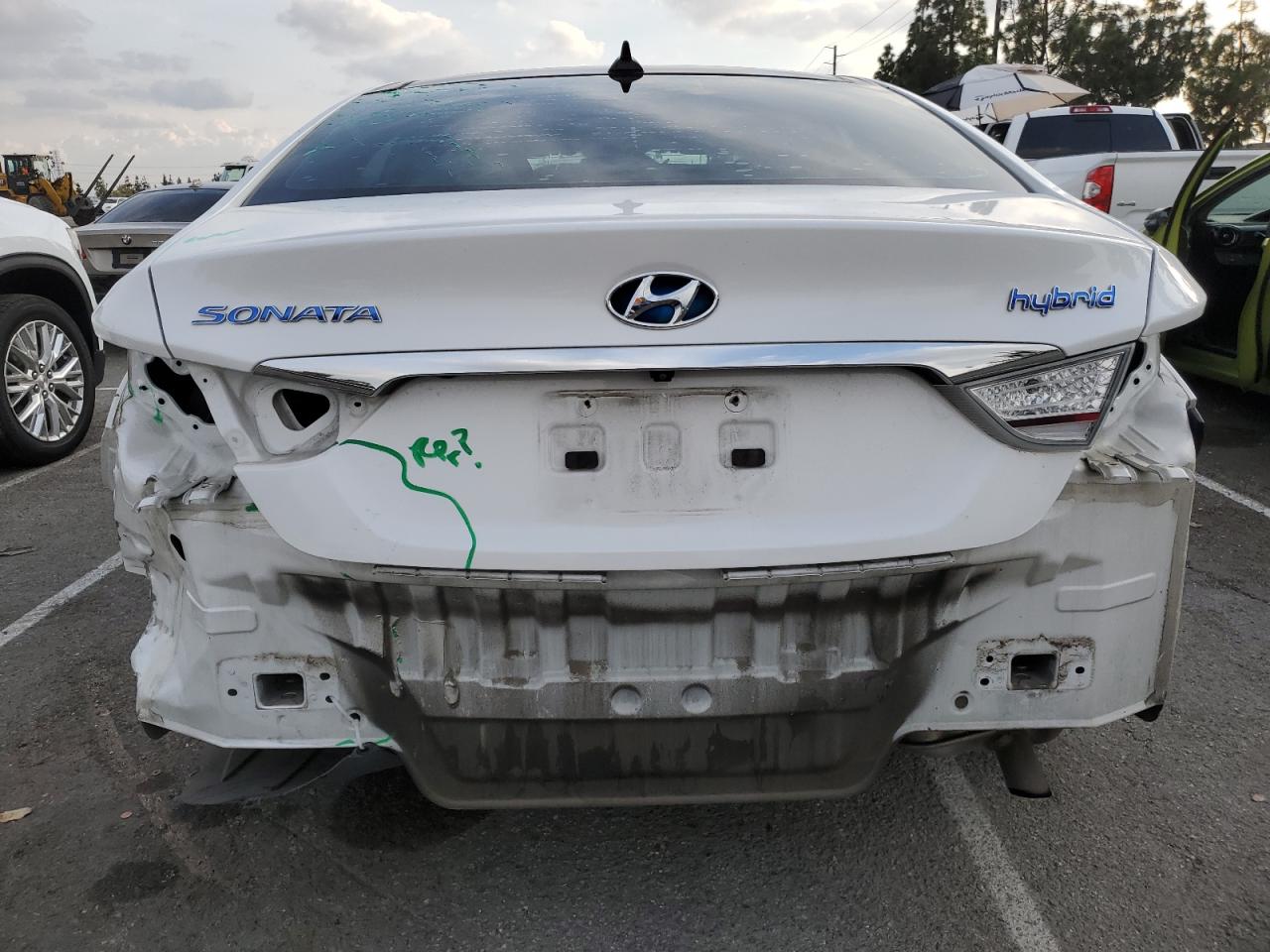 2012 Hyundai Sonata - Image 6