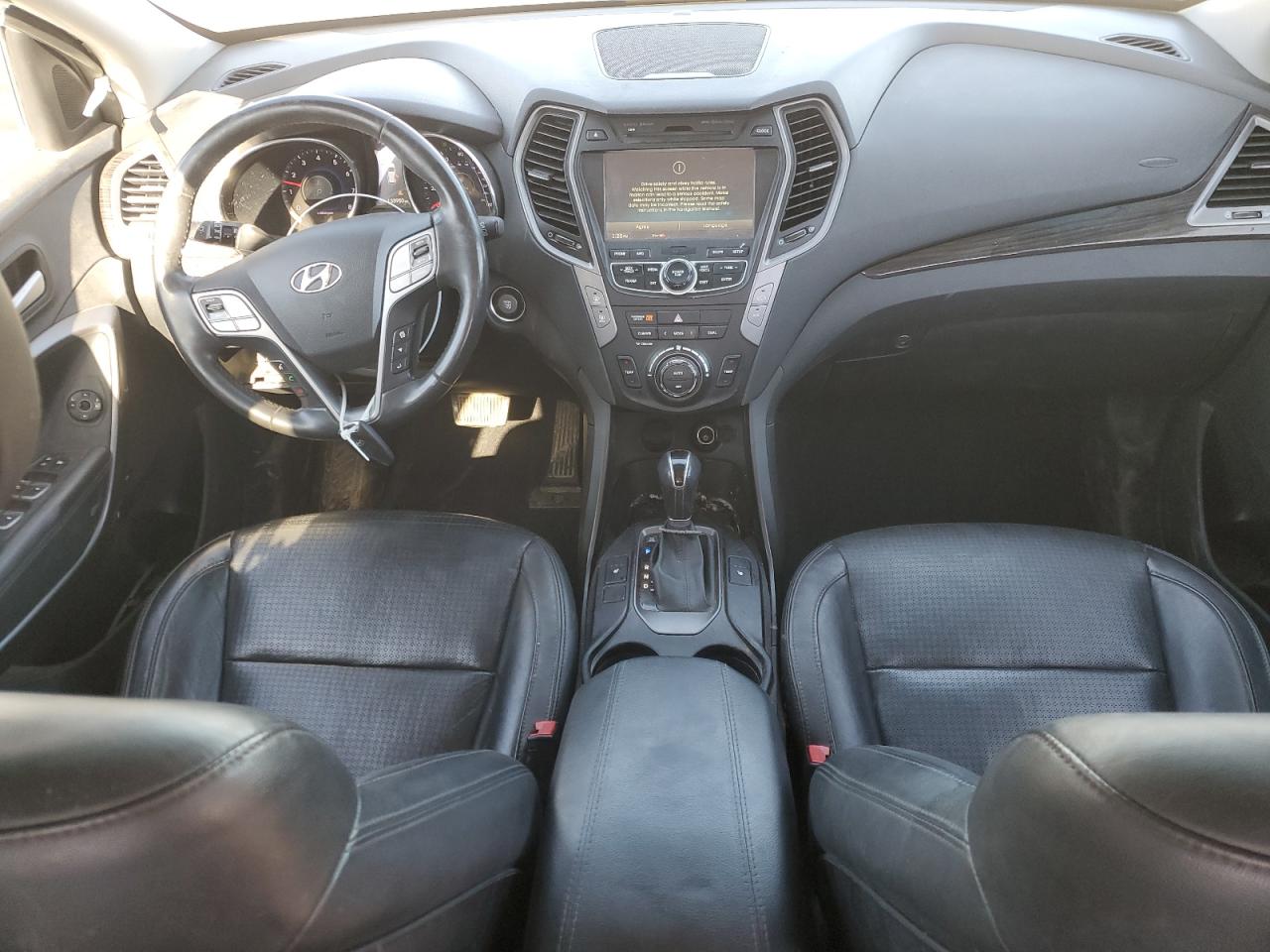 2014 Hyundai Santa Fe - Image 8