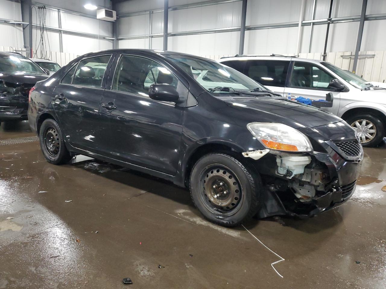2012 Toyota Yaris - Image 4